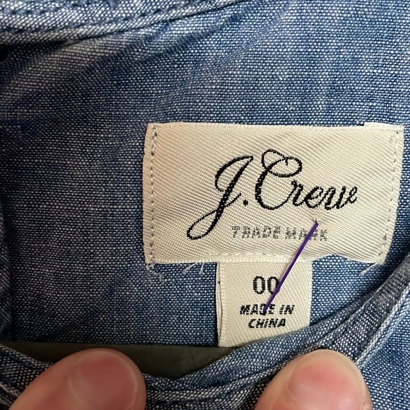 J.Crew Size 00 Medium Wash Denim Ruffled Sleeveless Feminine Girlie Blouse - Picture 2 of 7